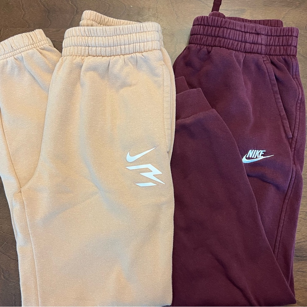 Nike Kids Fleece Joggers XL in Tan and Burgundy 2 pairs